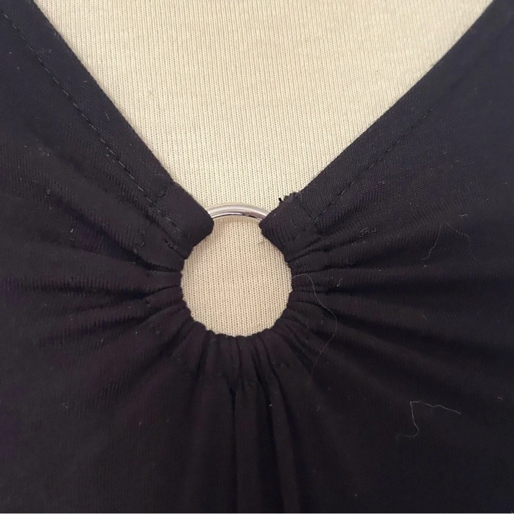 Cable & Gauge Black V-Neck T-shirt Tunic - Picture 2 of 4